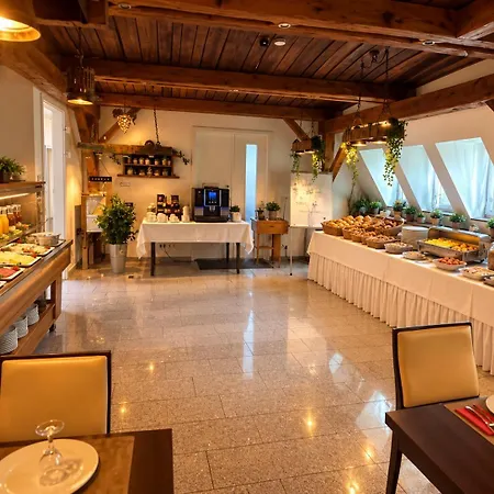 Am Schlosspark Hotel 4*